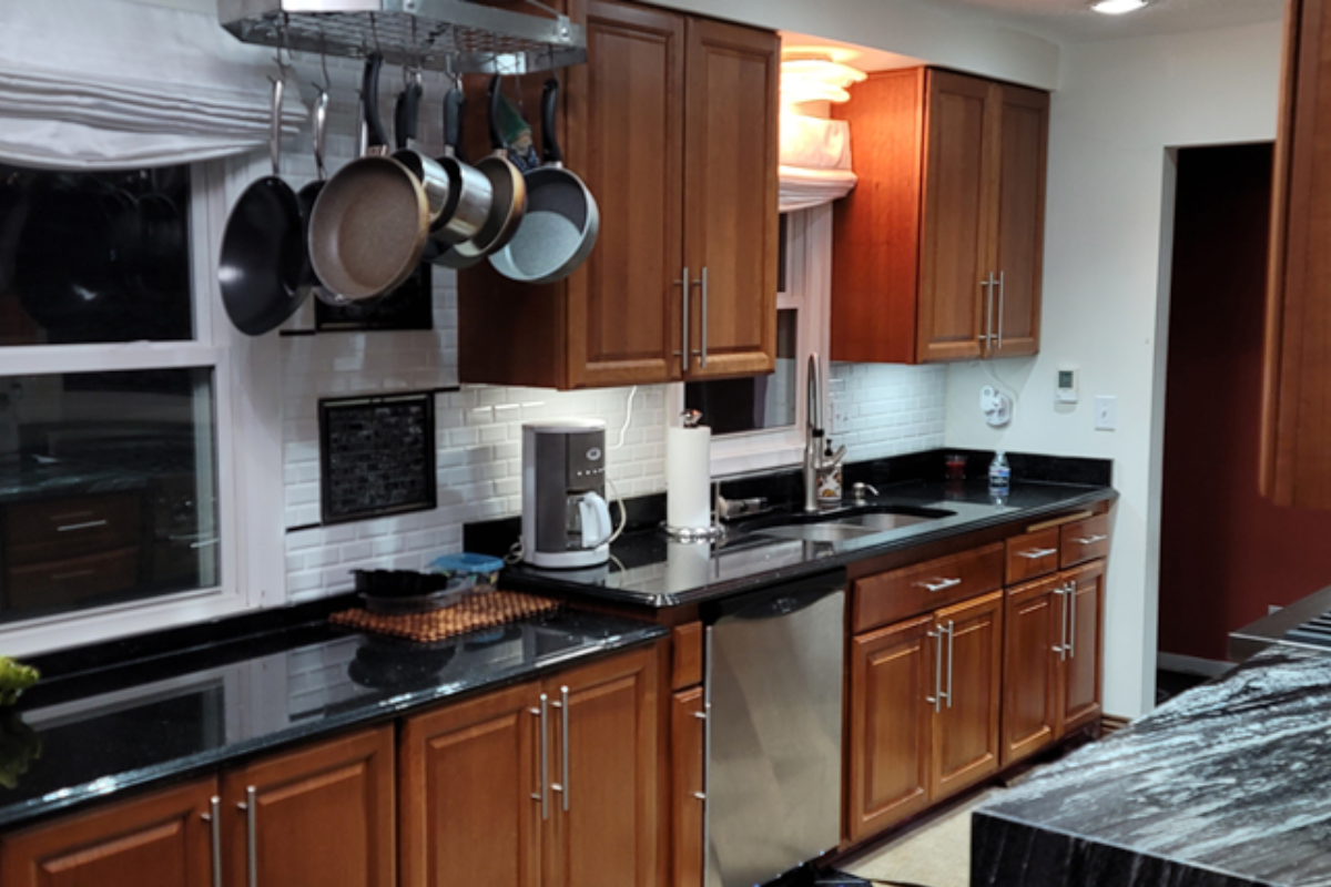 Traditional Kitchen Remodel With Luxe Waterfall Countertops