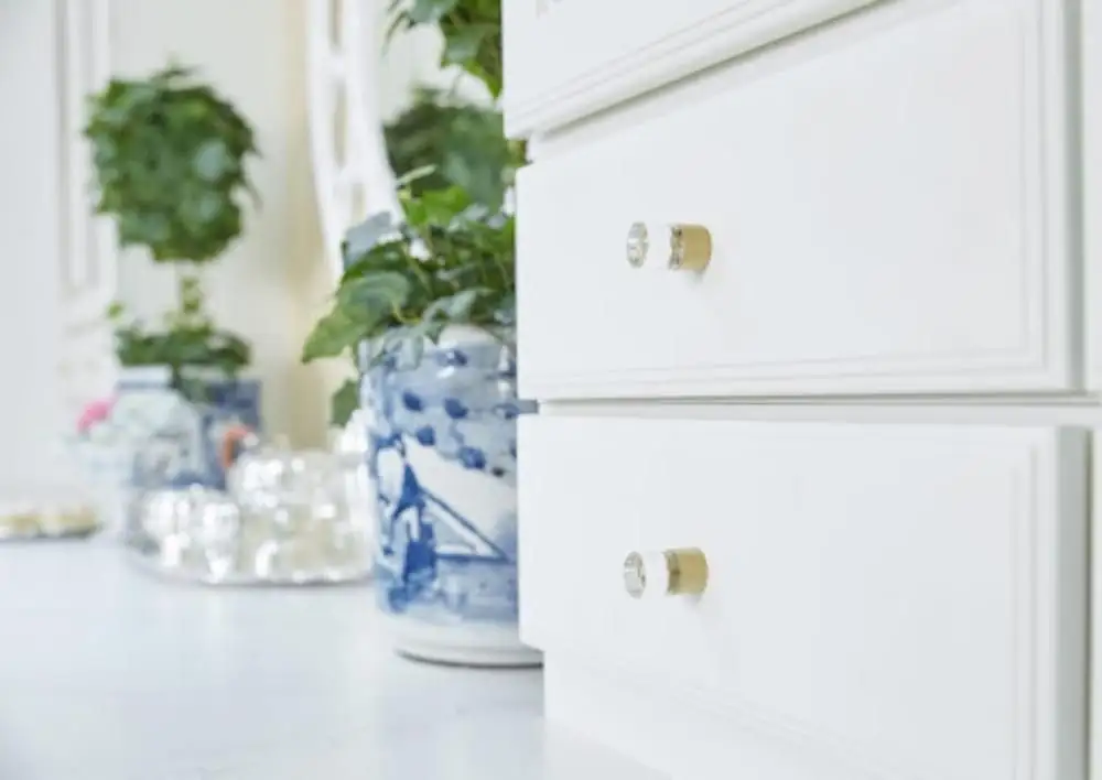Cabinet knobs are versatile, functional, and available in a range of styles. Cabinet knobs are versatile, functional, and available in a range of styles.