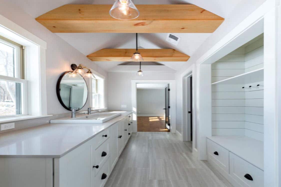 Minimalistic Modern Farmhouse Vanity Minimalistic Modern Farmhouse Vanity