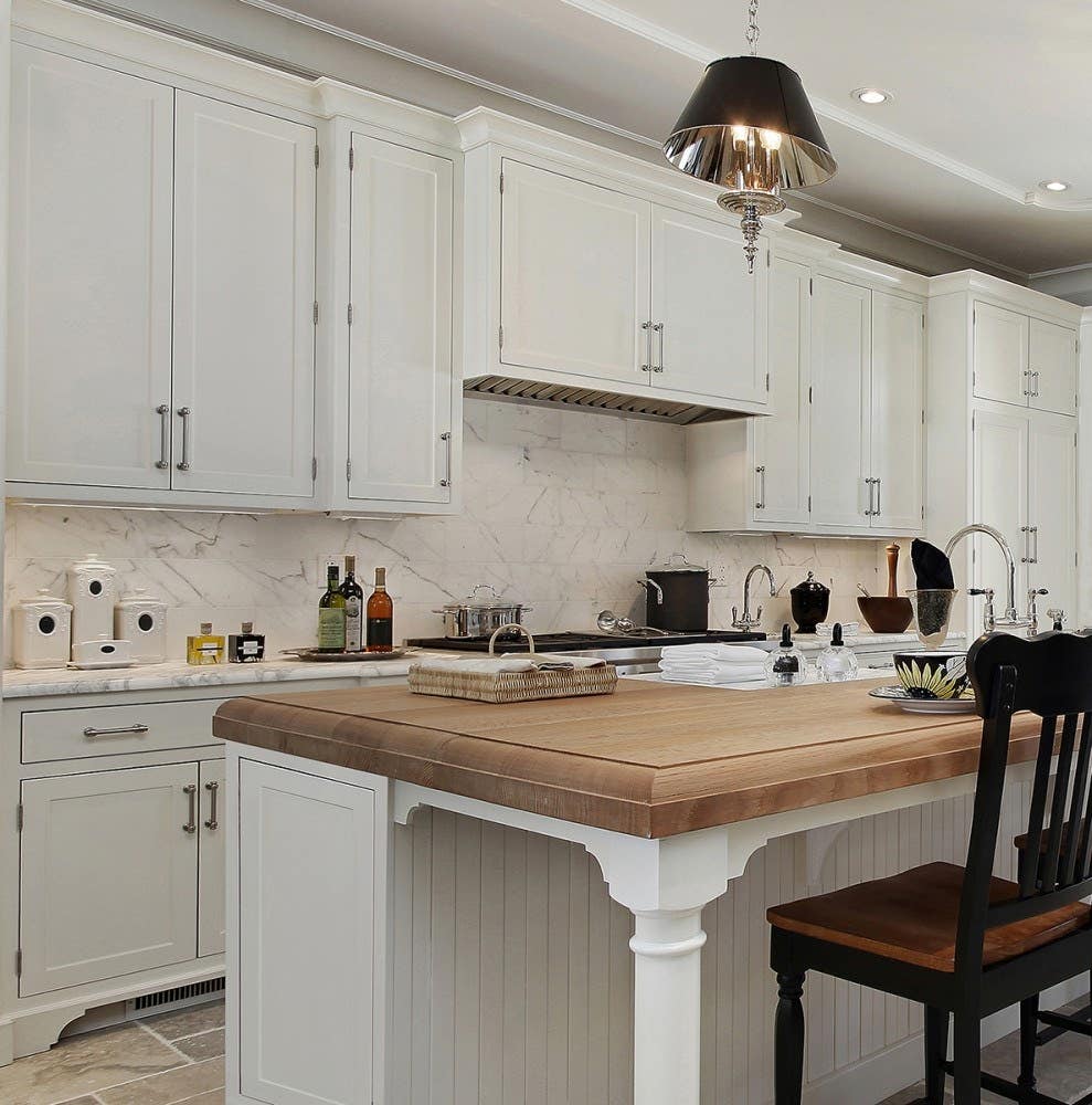 Kitchen Island with Apron