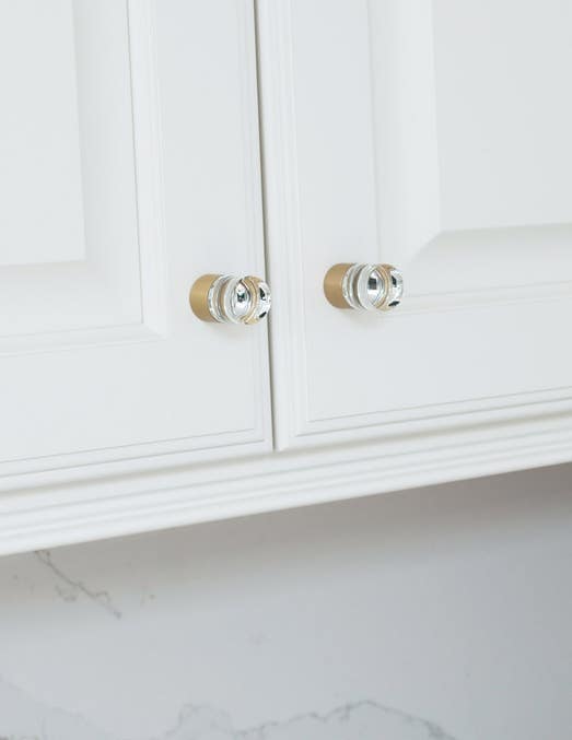 cliqstudios-decorative-white cliqstudios-decorative-white