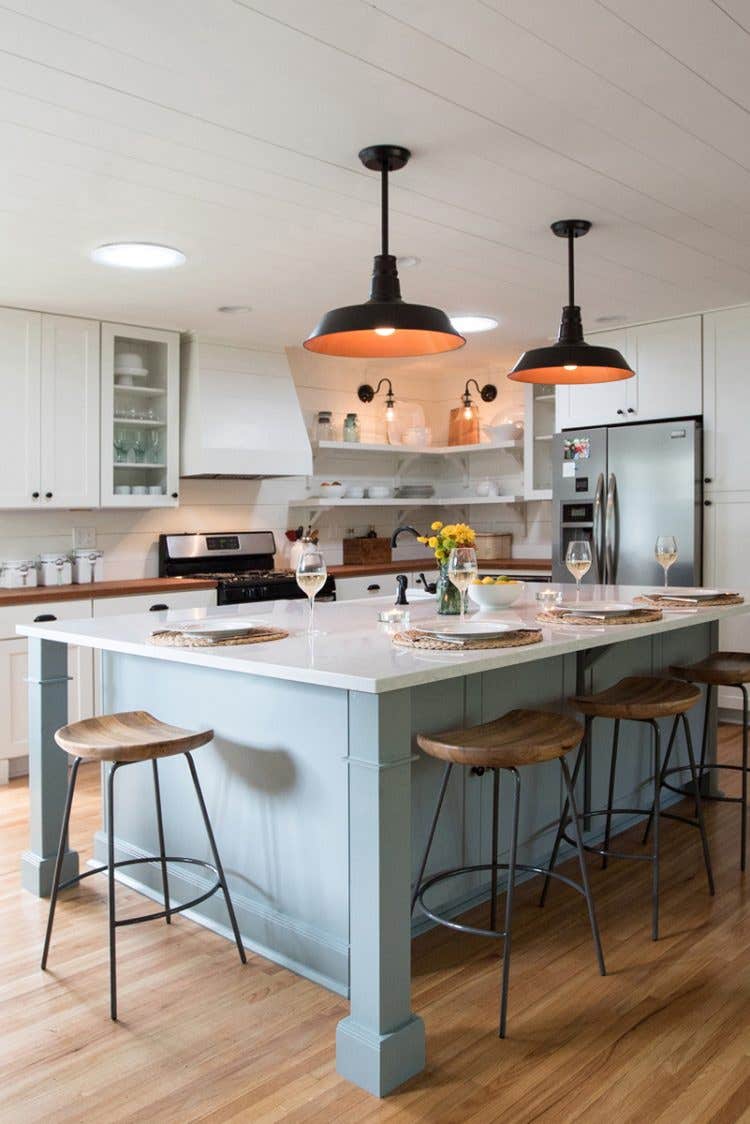 Bright Cottage Kitchen