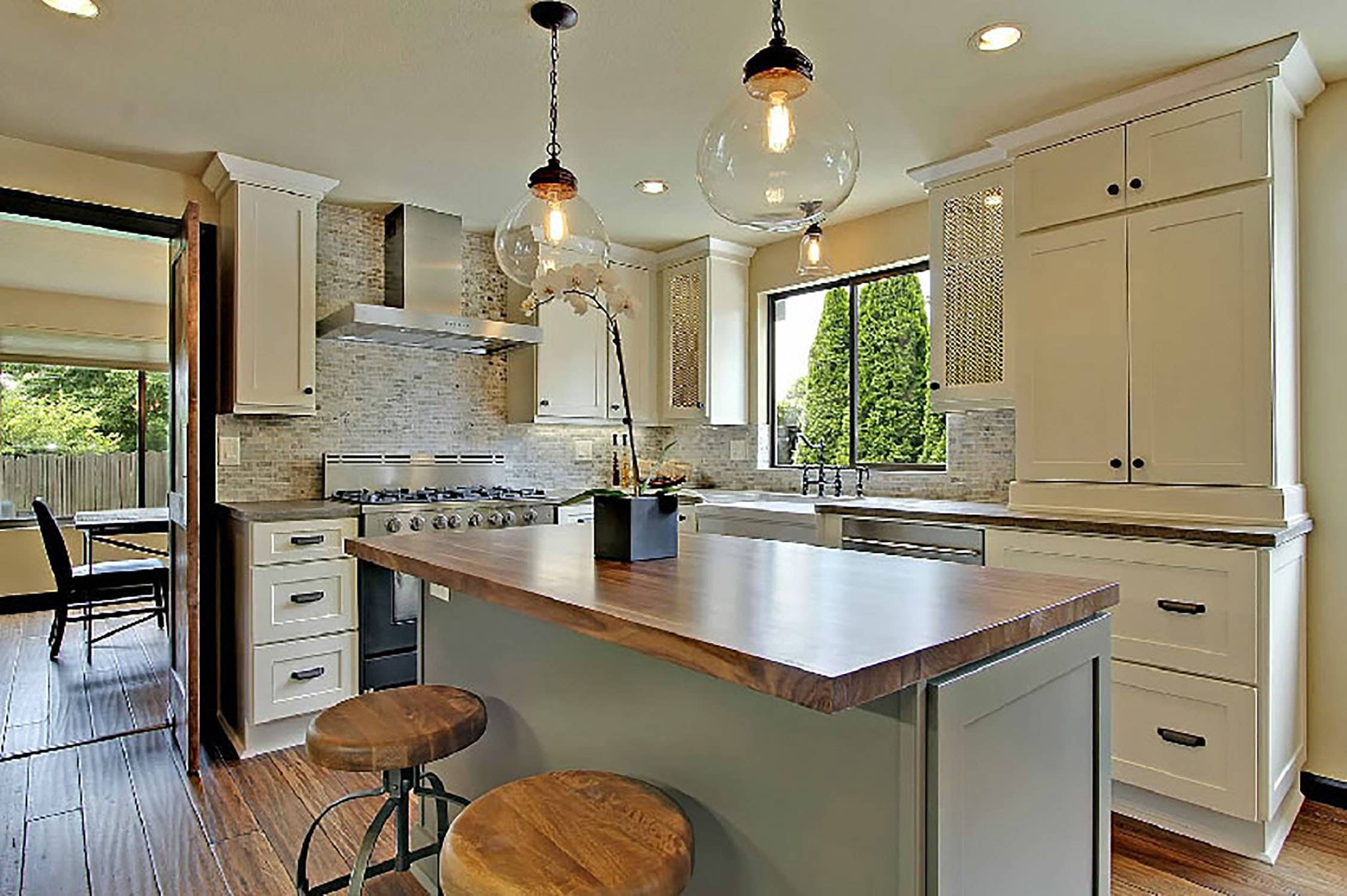 Shaker Painted blue-gray and Cream Kitchen Cabinets Shaker Painted blue-gray and Cream Kitchen Cabinets